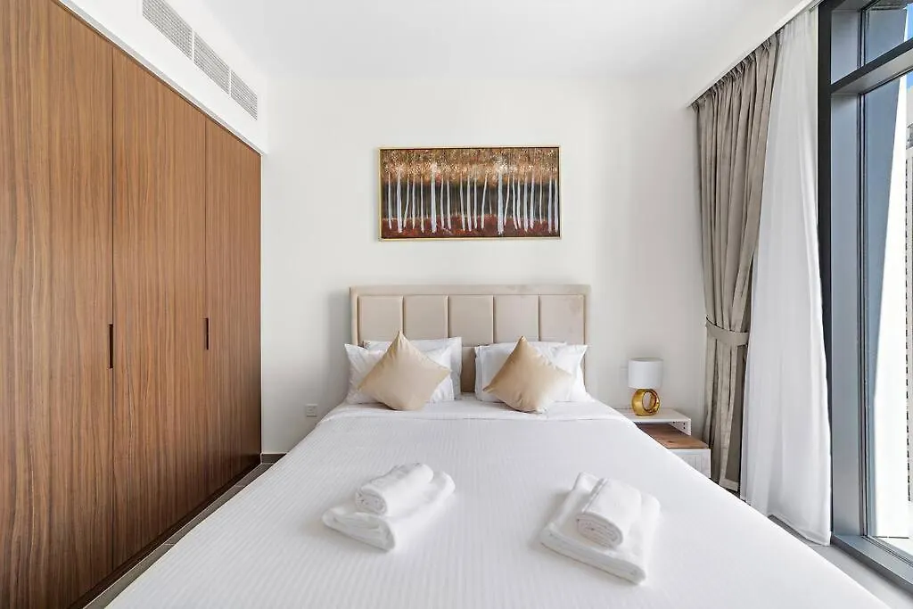 Stylish 1 Bedroom High Floor In Creek Edge Dubai