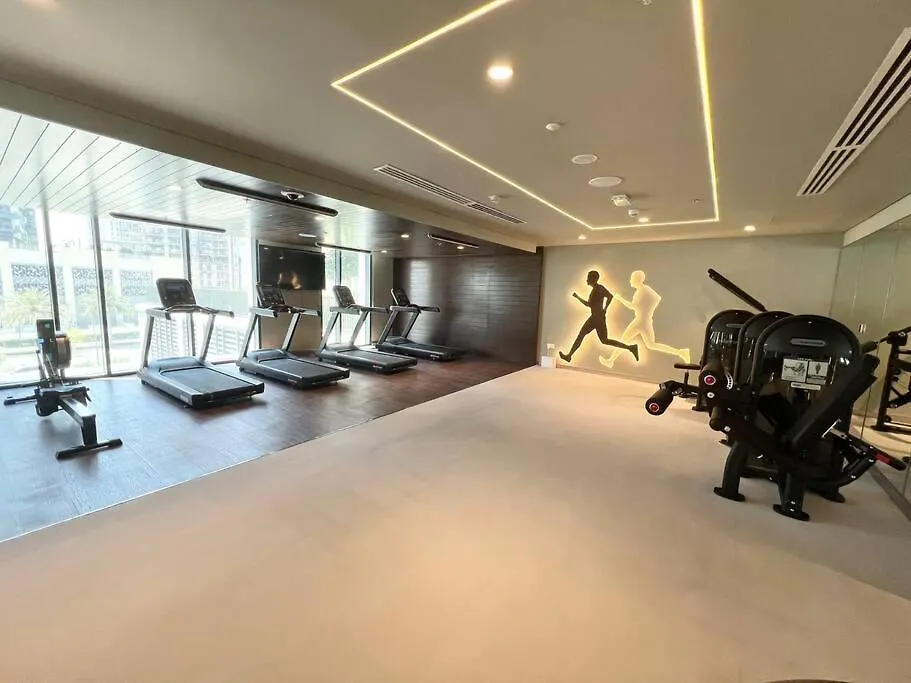 Stylish 1 Bedroom High Floor In Creek Edge Dubai Apartment